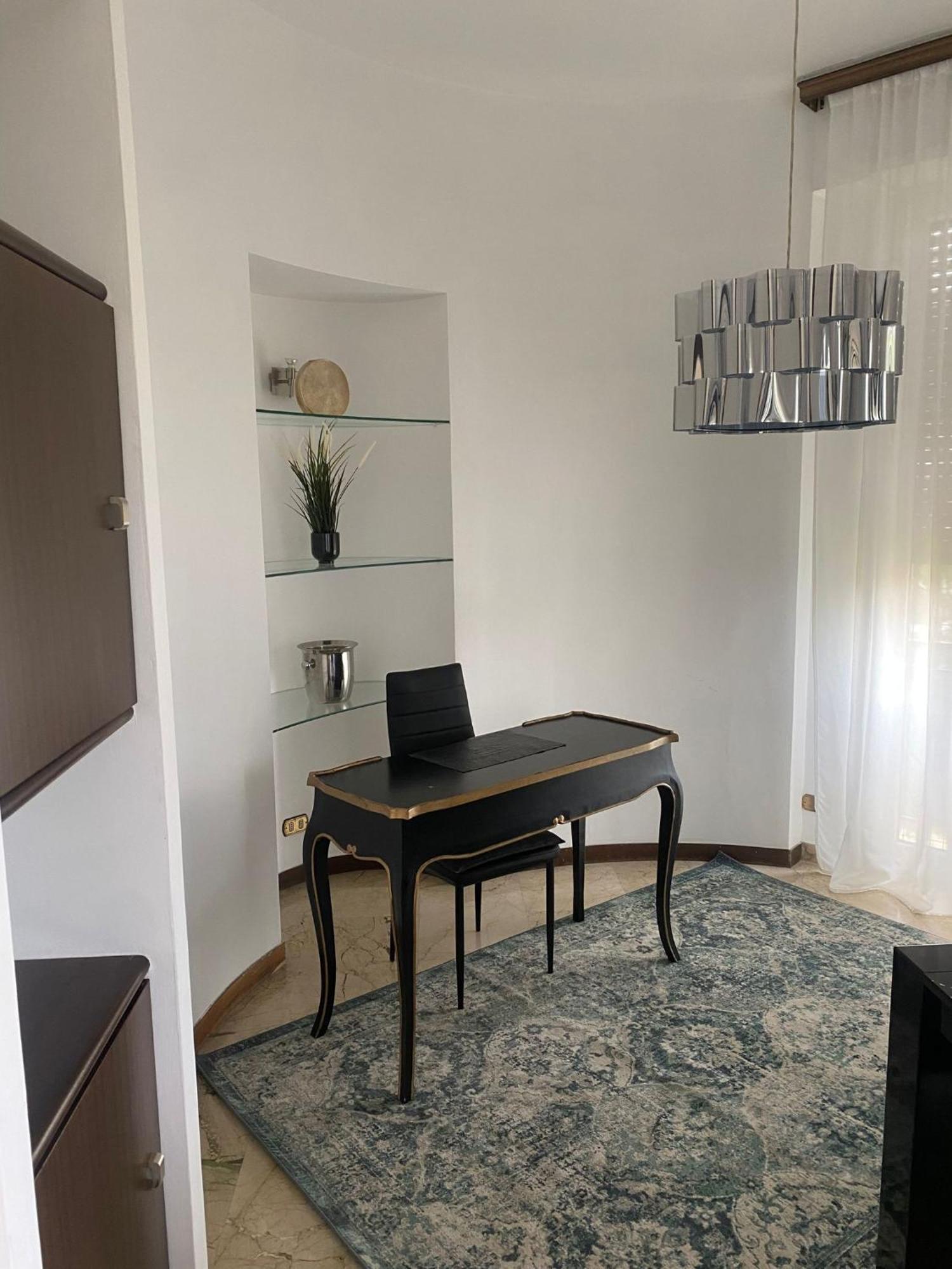 Eur Centro Lux Apartment Con Camino Roma Ngoại thất bức ảnh